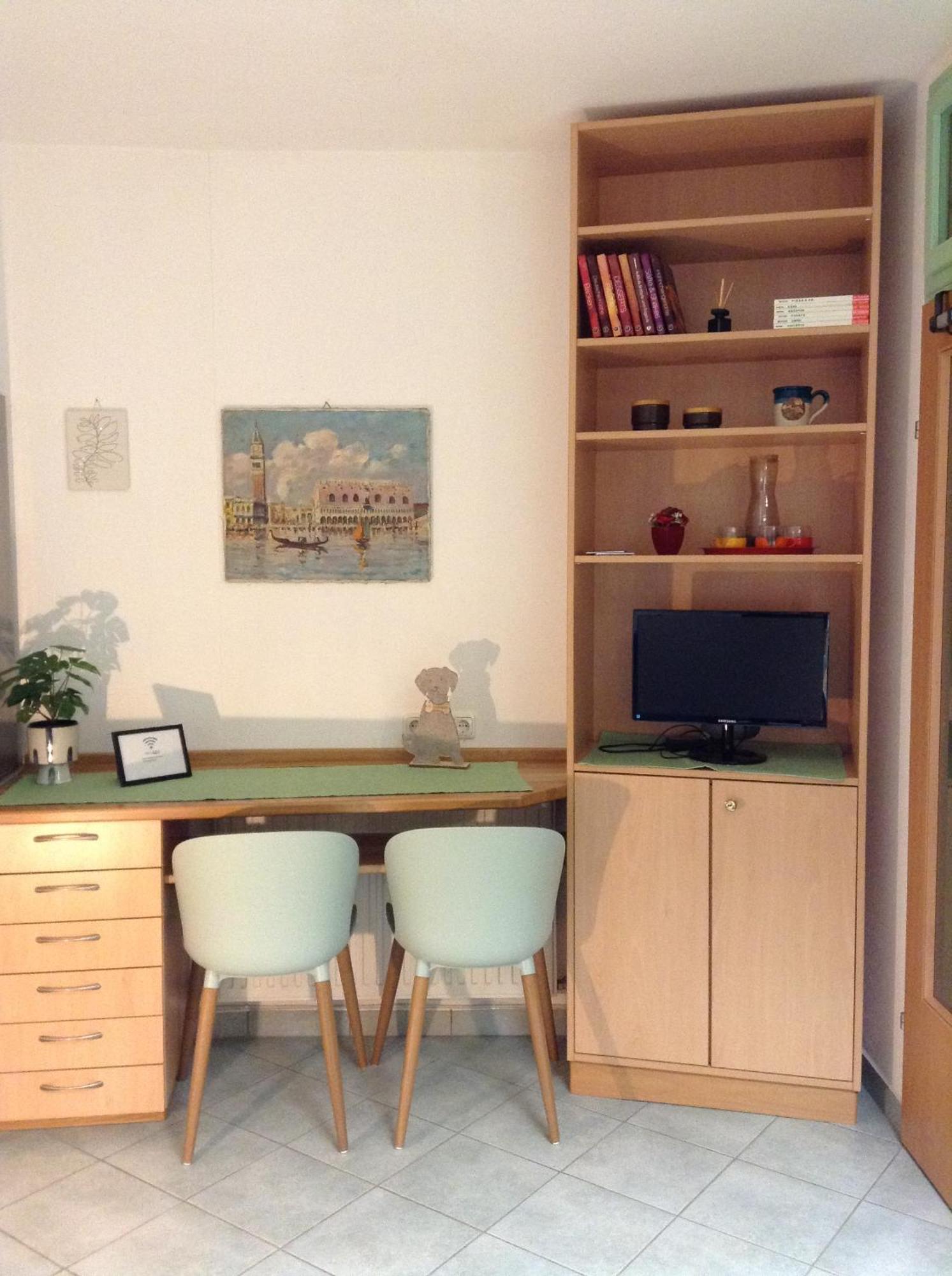 Apartment Gadenstaetter In Der City