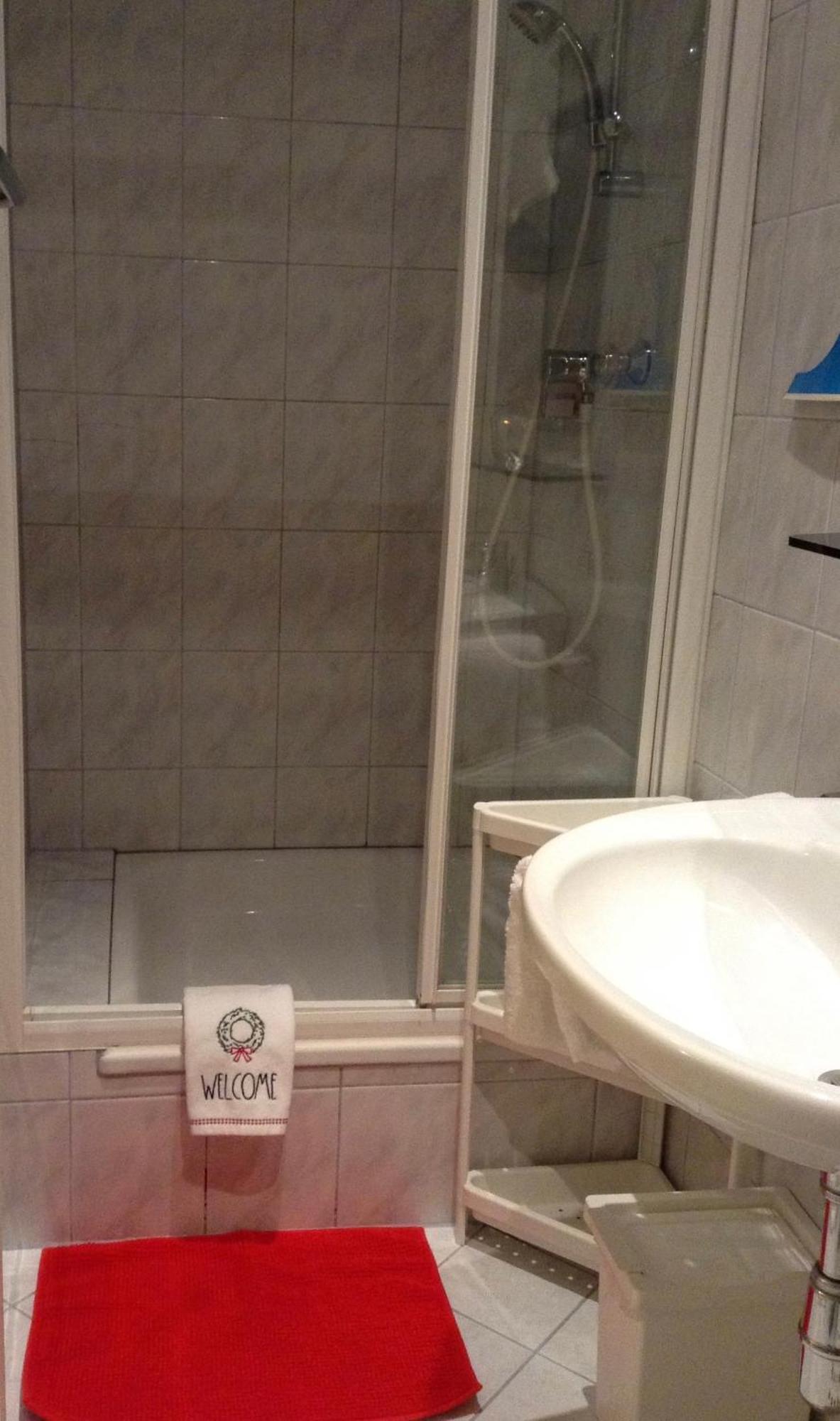 Apartment Gadenstaetter In Der City